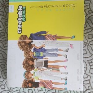 Creatable world fashion doll set nib